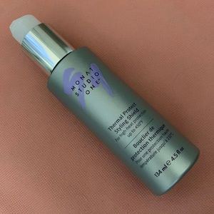 Monat studio One thermal protect styling shield